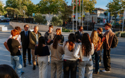 Carmen Fúnez y Enrique Ossorio visitan Las Rozas y mantienen un encuentro con jóvenes, afiliados y simpatizantes